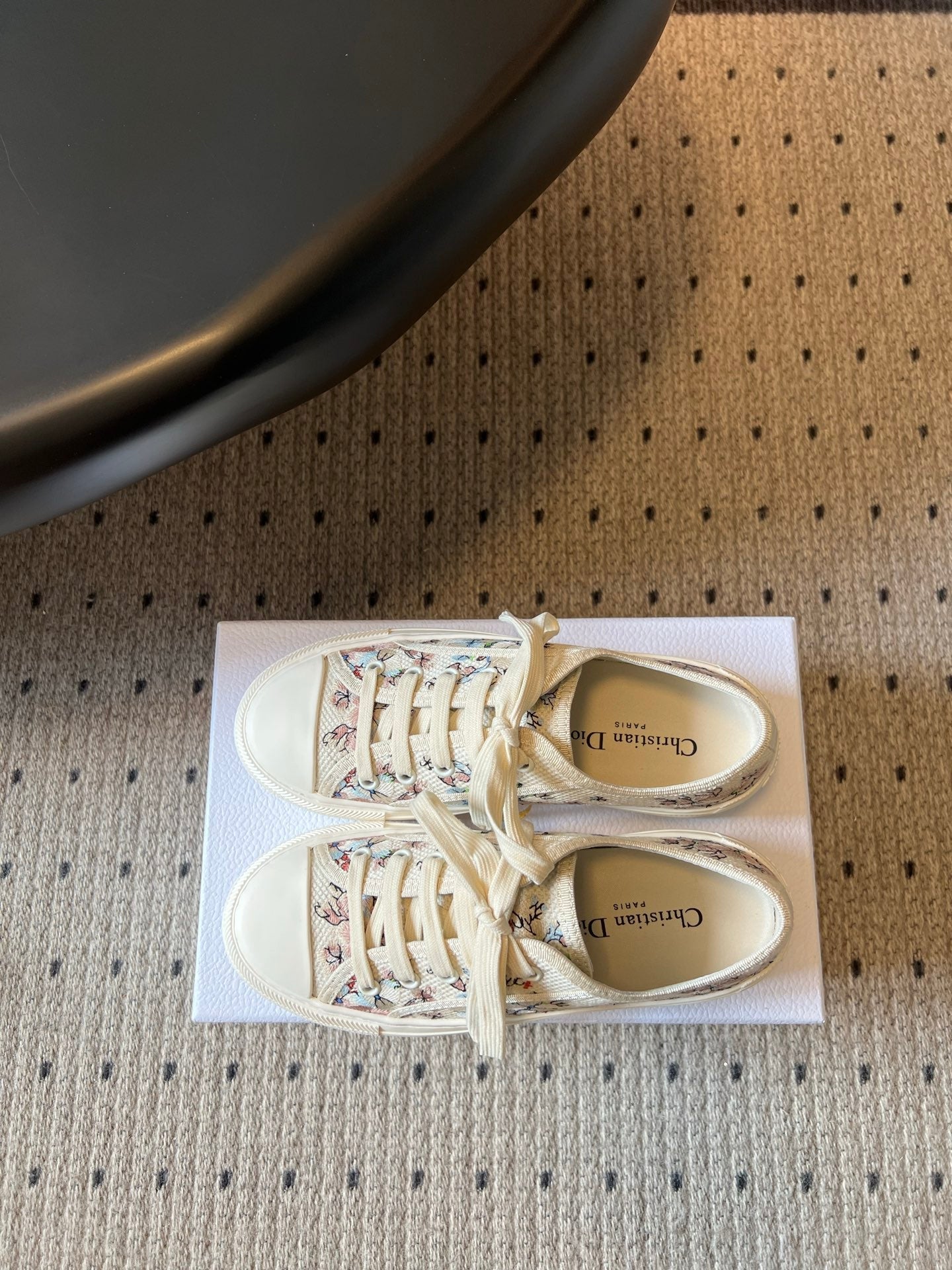 DIOR 26S LOW-TOP SNEAKER 50MM IN BEIGE EMBROIDERED CANVAS