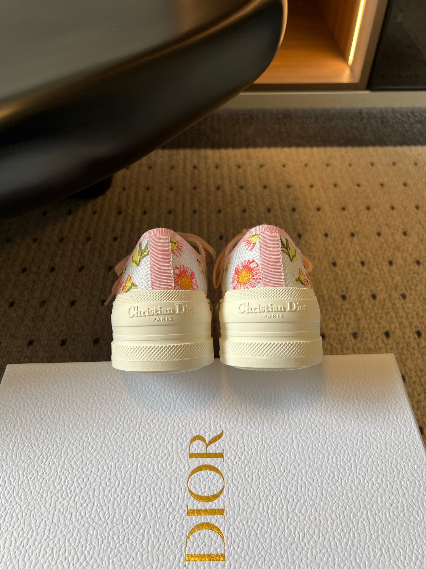 DIOR 26S LOW-TOP SNEAKER 50MM IN WHITE AND PINK EMBROIDERED CANVAS