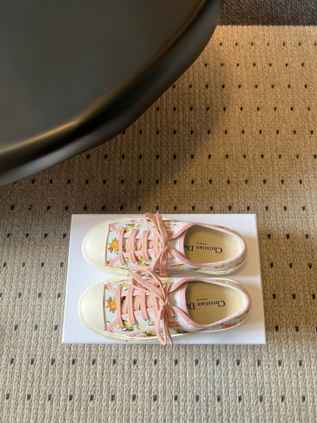 DIOR 26S LOW-TOP SNEAKER 50MM IN WHITE AND PINK EMBROIDERED CANVAS
