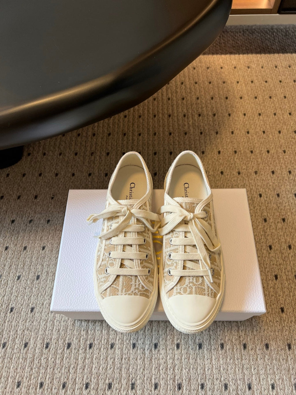 DIOR 26S LOW-TOP SNEAKER 35MM IN BEIGE OBLIQUE EMBROIDERED CANVAS