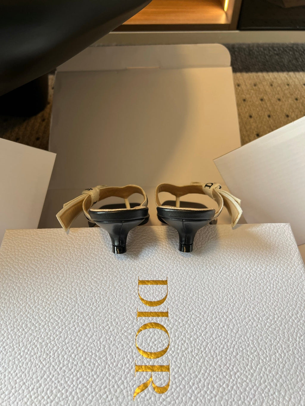DIOR 26S HIGH-HEEL THONG SANDAL 35MM IN BEIGE EMBROIDERED CANVAS AND BLACK CALFSKIN