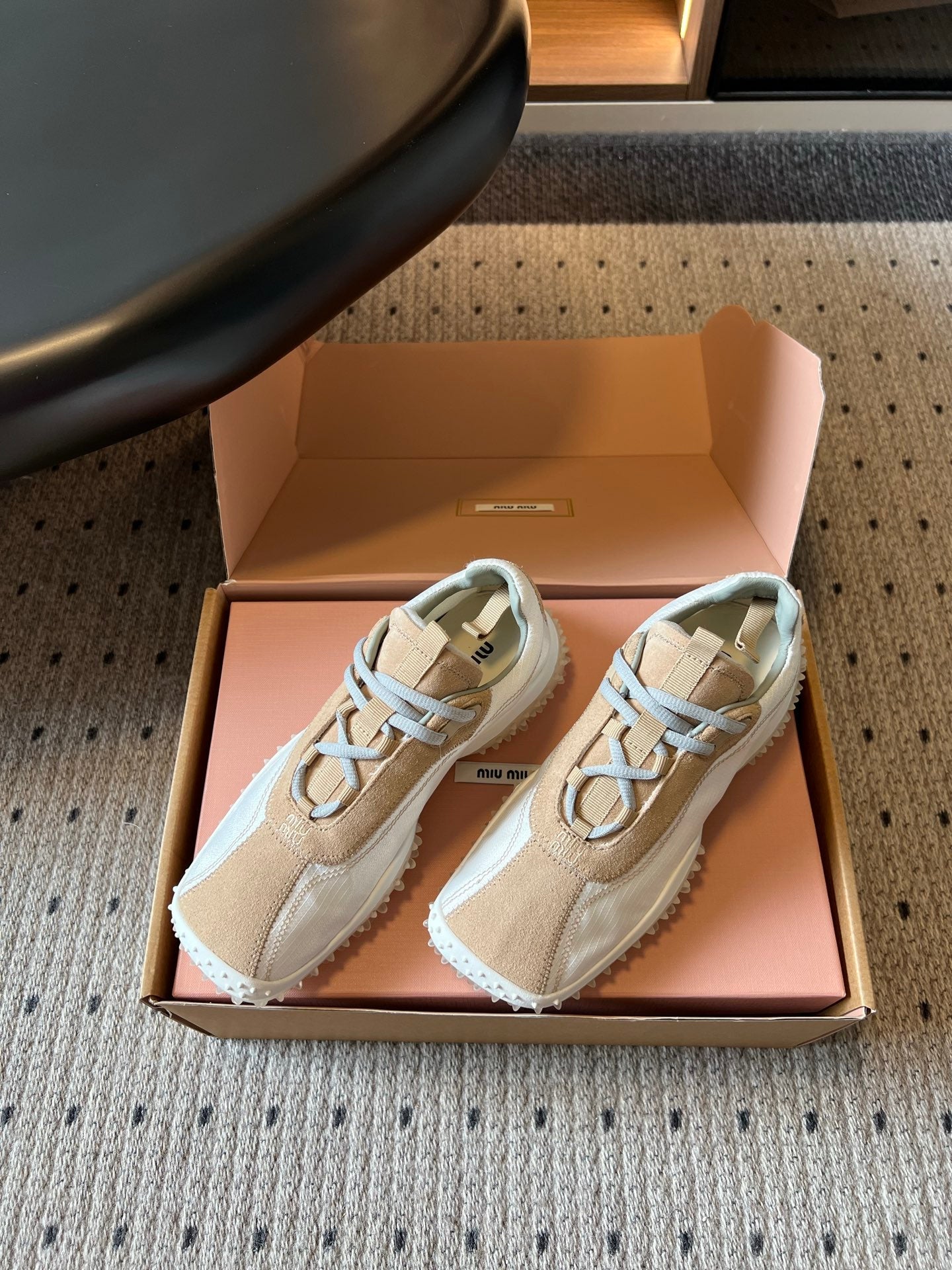 MIUMIU 26S SNEAKERS IN WHITE FABRIC AND BROWN SUEDE
