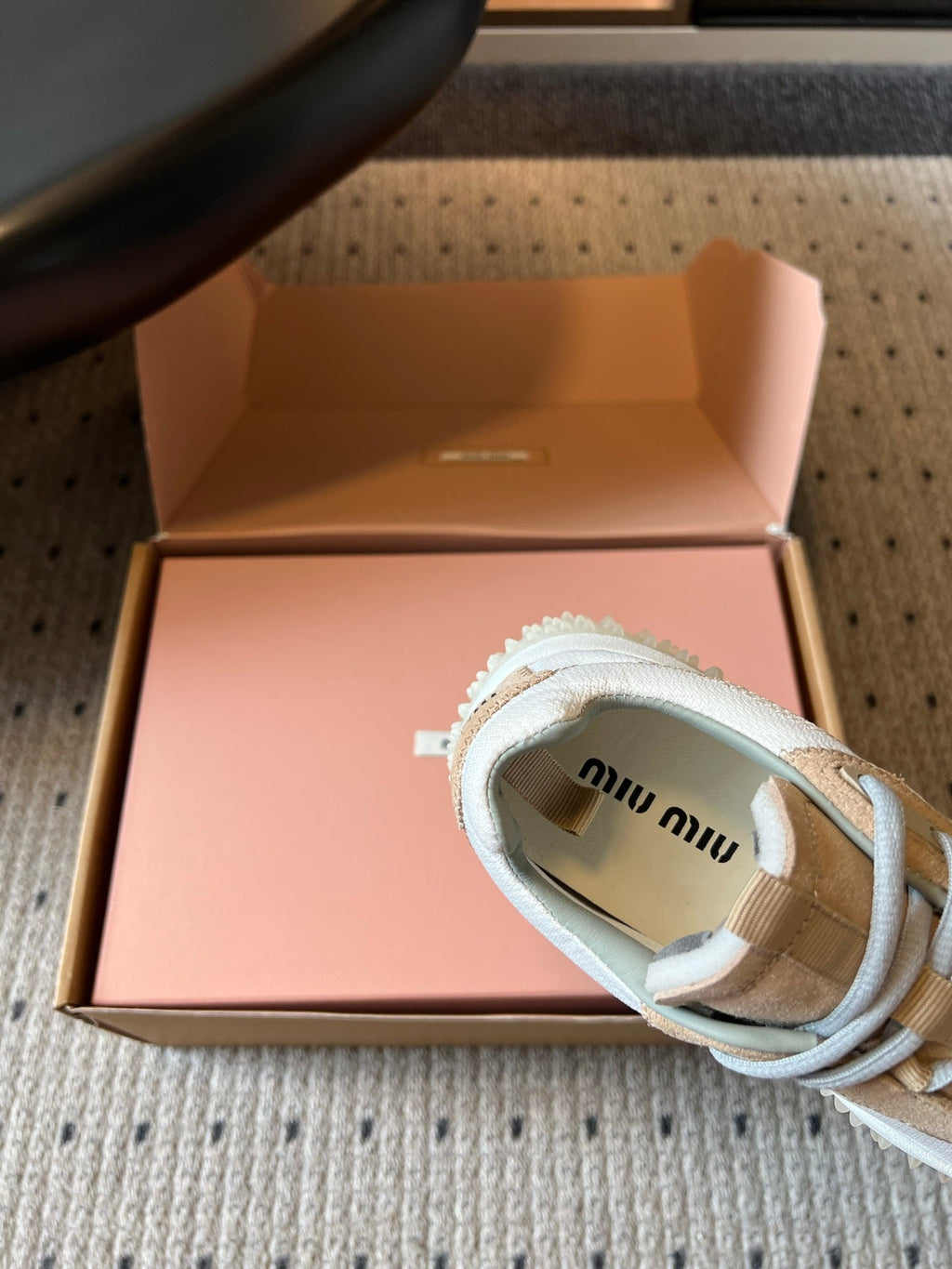 MIUMIU 26S SNEAKERS IN WHITE FABRIC AND BROWN SUEDE