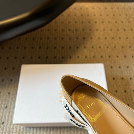 DIOR 26S POINTED-TOE PUMPS 95MM IN BEIGE CALFSKIN WITH J'ADIOR BOW