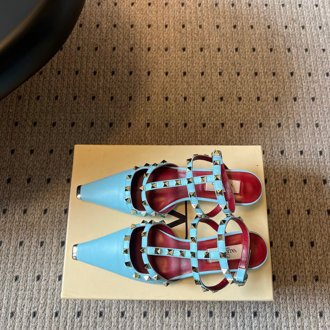 VALENTINO 26S ROCKSTUD HIGH HEELS 40 MM IN LIGHT BLUE CALFSKIN
