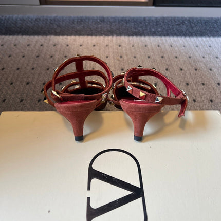 VALENTINO 26S ROCKSTUD HIGH HEELS 40 MM IN BROWN SUEDE