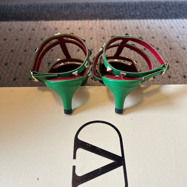 VALENTINO 26S ROCKSTUD HIGH HEELS 40 MM IN GREEN CALFSKIN