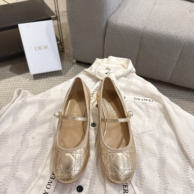 DIOR 26S MARY JANE PUMPS IN GOLD LAMBSKIN PEARL-ADORNED STRAP