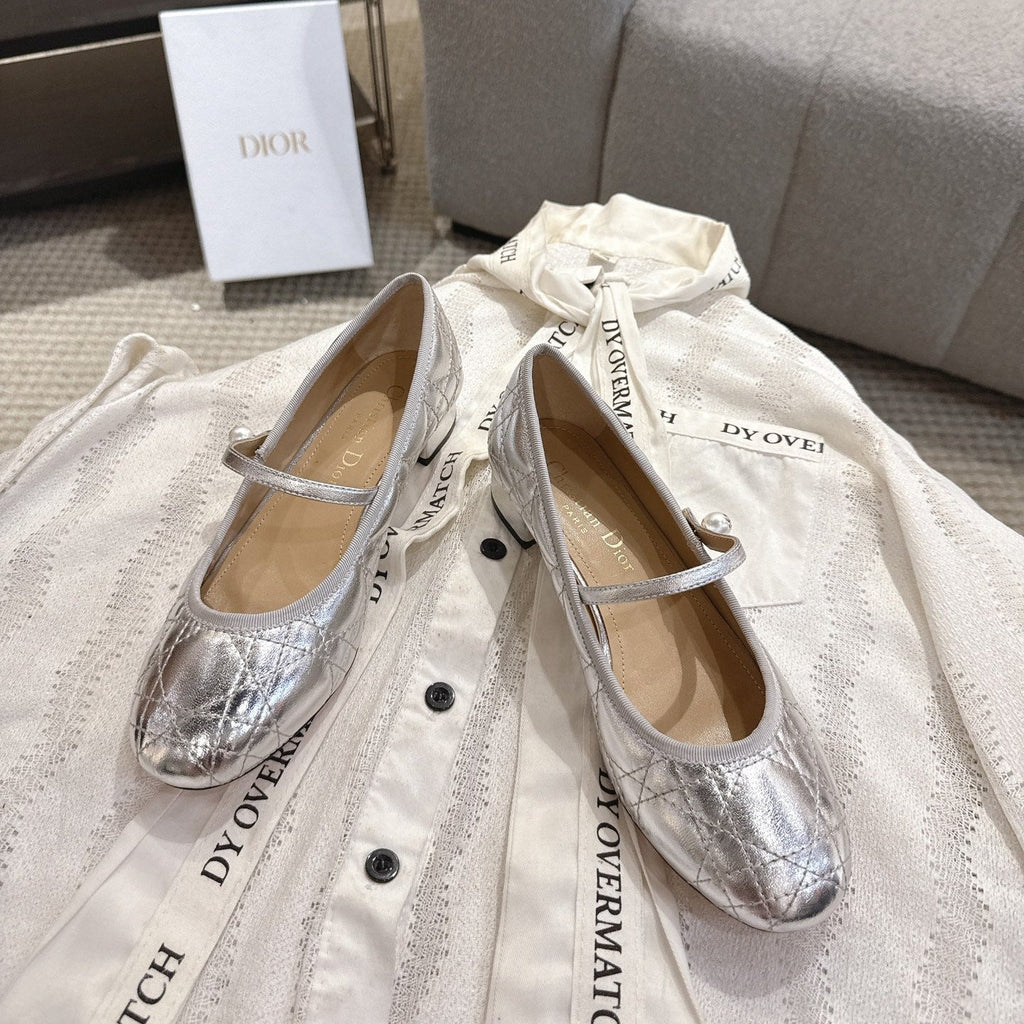 DIOR 26S MARY JANE PUMPS IN SILVER LAMBSKIN PEARL-ADORNED STRAP