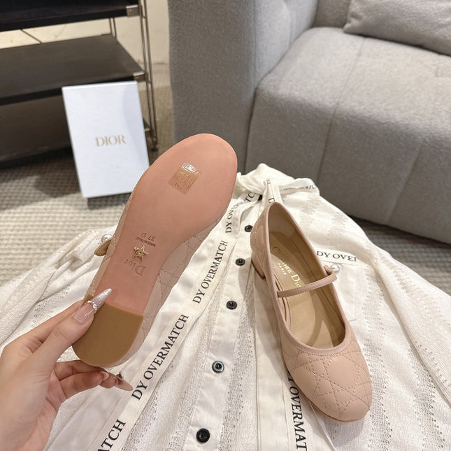 DIOR 26S MARY JANE PUMPS IN NUDE LAMBSKIN PEARL-ADORNED STRAP