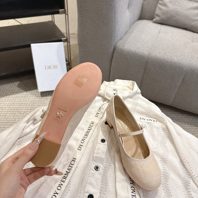 DIOR 26S MARY JANE PUMPS IN BEIGE LAMBSKIN PEARL-ADORNED STRAP