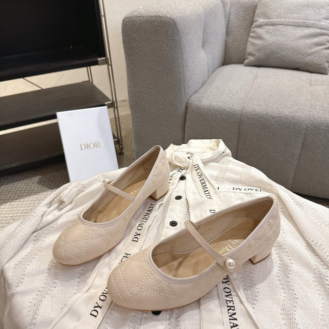 DIOR 26S MARY JANE PUMPS IN BEIGE LAMBSKIN PEARL-ADORNED STRAP