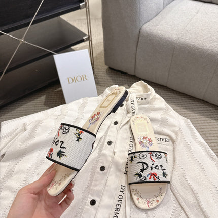 DIOR 26S D-WAY SLIDE IN MULTICOLOR DIOR JARDIN D'HIVER EMBROIDERED COTTON STYLE 01