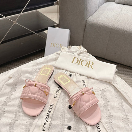 DIOR 26S FLAT MULES IN LIGHT PINK QUILTED CALFSKIN GOLD HARDWARE