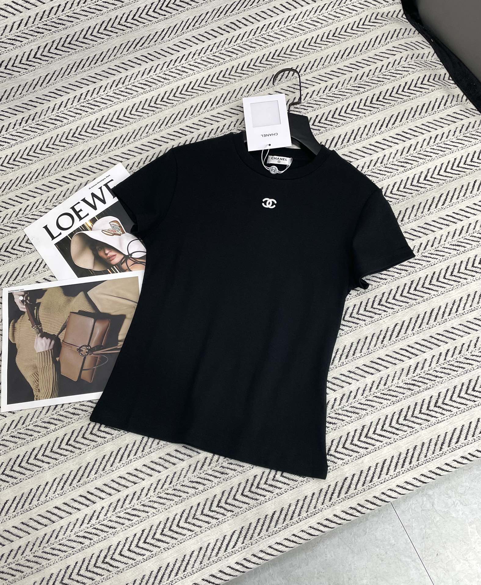 CHANEL T-SHIRT STYLE 77