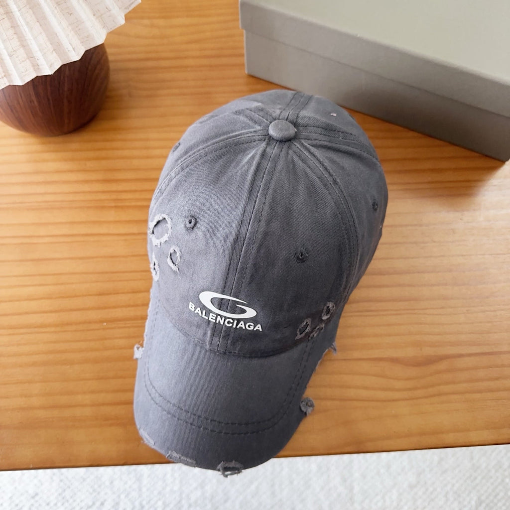 BALENCIAGA 26S BASEBALL CAP STYLE 43