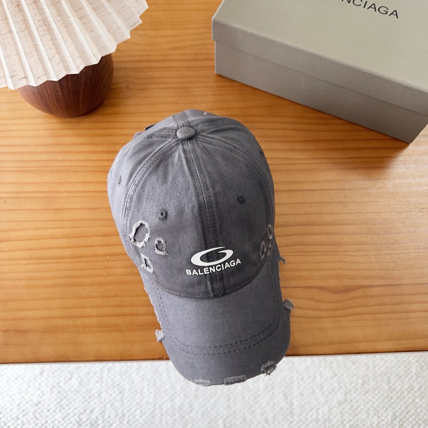 BALENCIAGA 26S BASEBALL CAP STYLE 43