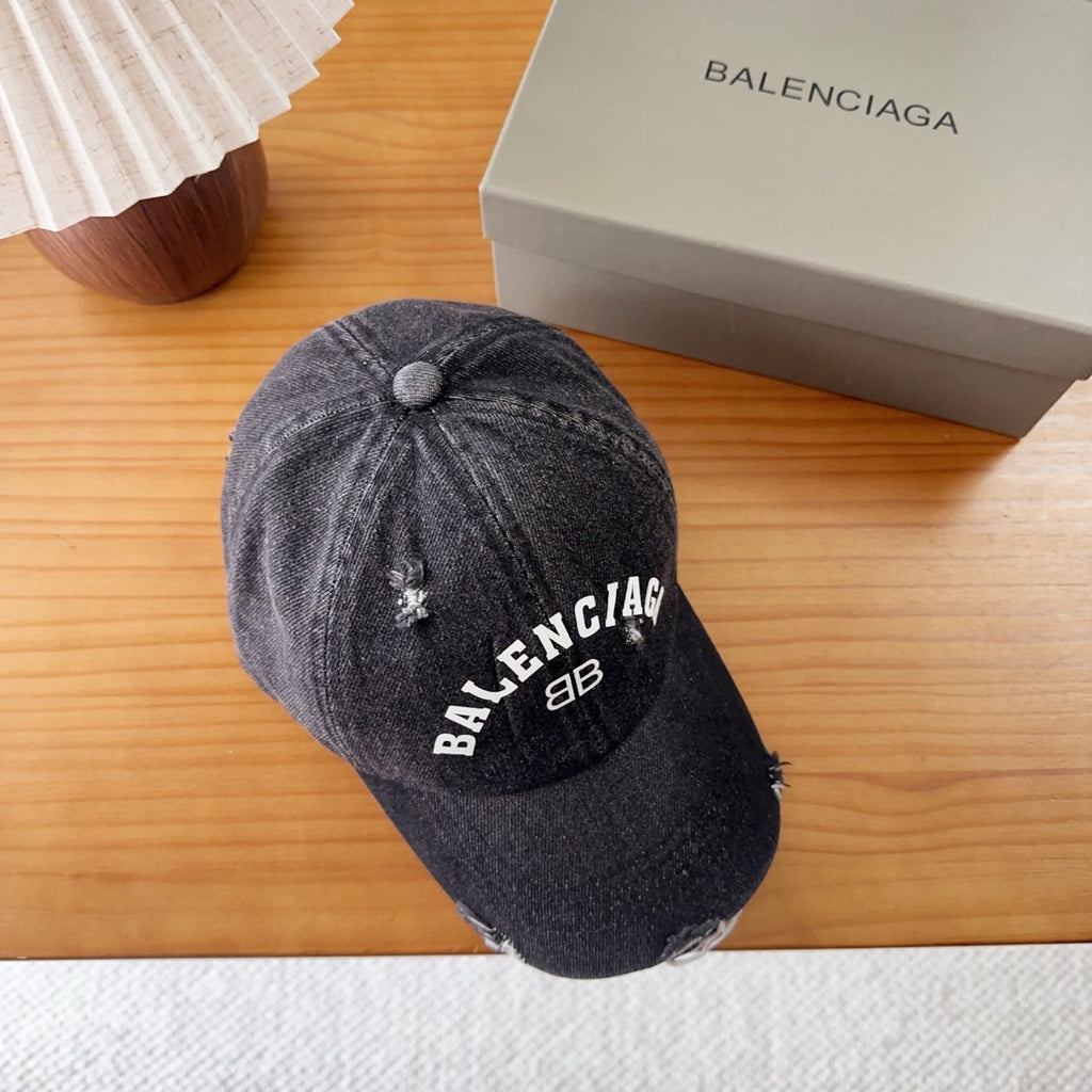 BALENCIAGA 26S BASEBALL CAP STYLE 36
