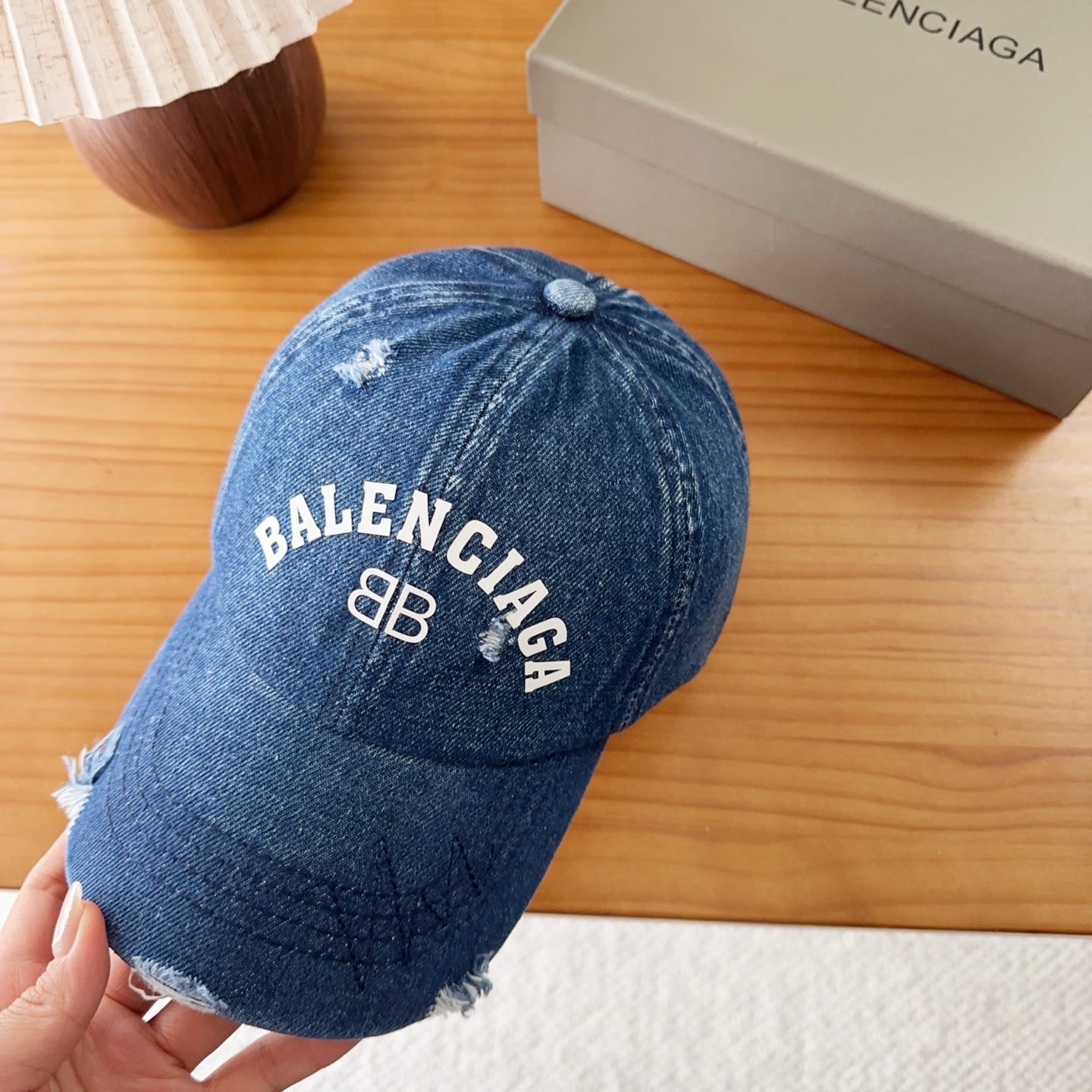 BALENCIAGA 26S BASEBALL CAP STYLE 35