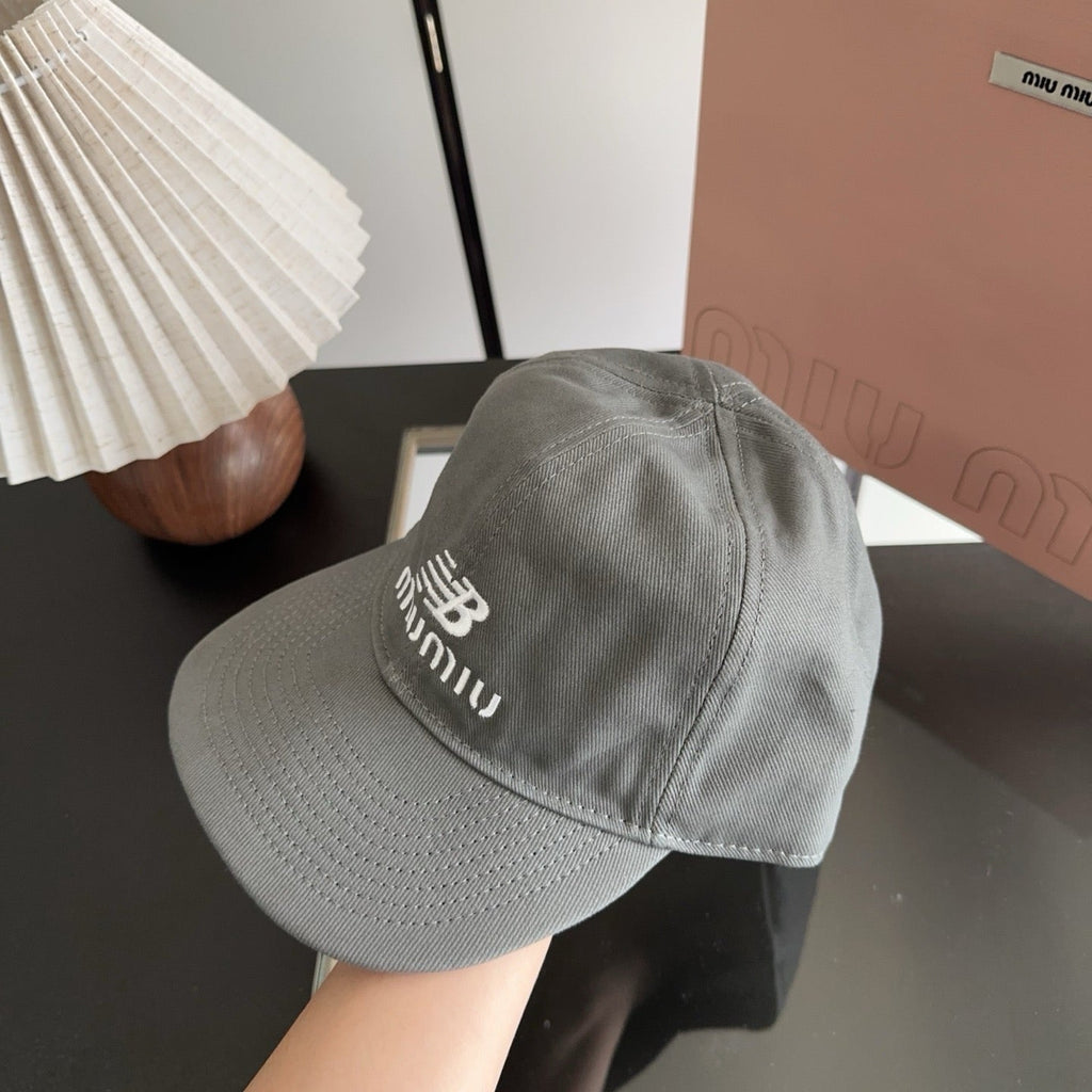 MIUMIU 26S BASEBALL CAP 329819