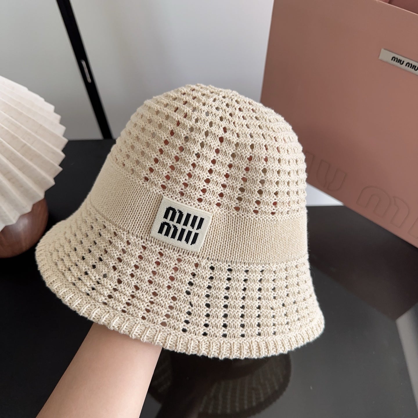 MIUMIU 26S CROCHET BUCKET HAT 339415