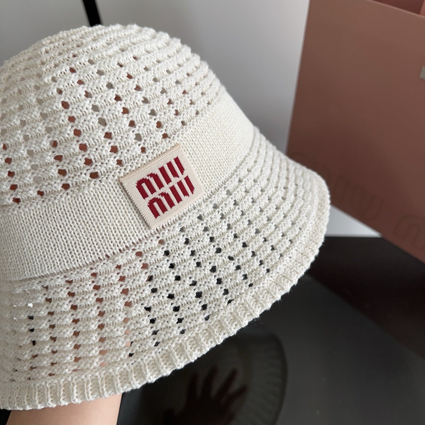 MIUMIU 26S CROCHET BUCKET HAT 339416