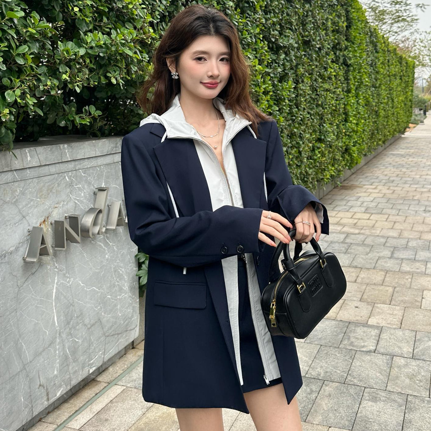 PRADA 26S BLAZER 743