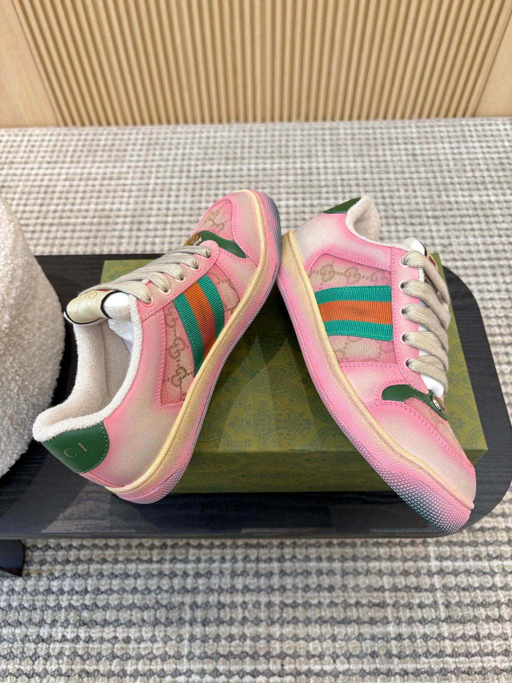 GUCCI 26S SNEAKERS IN PINK GRADIENT CANVAS