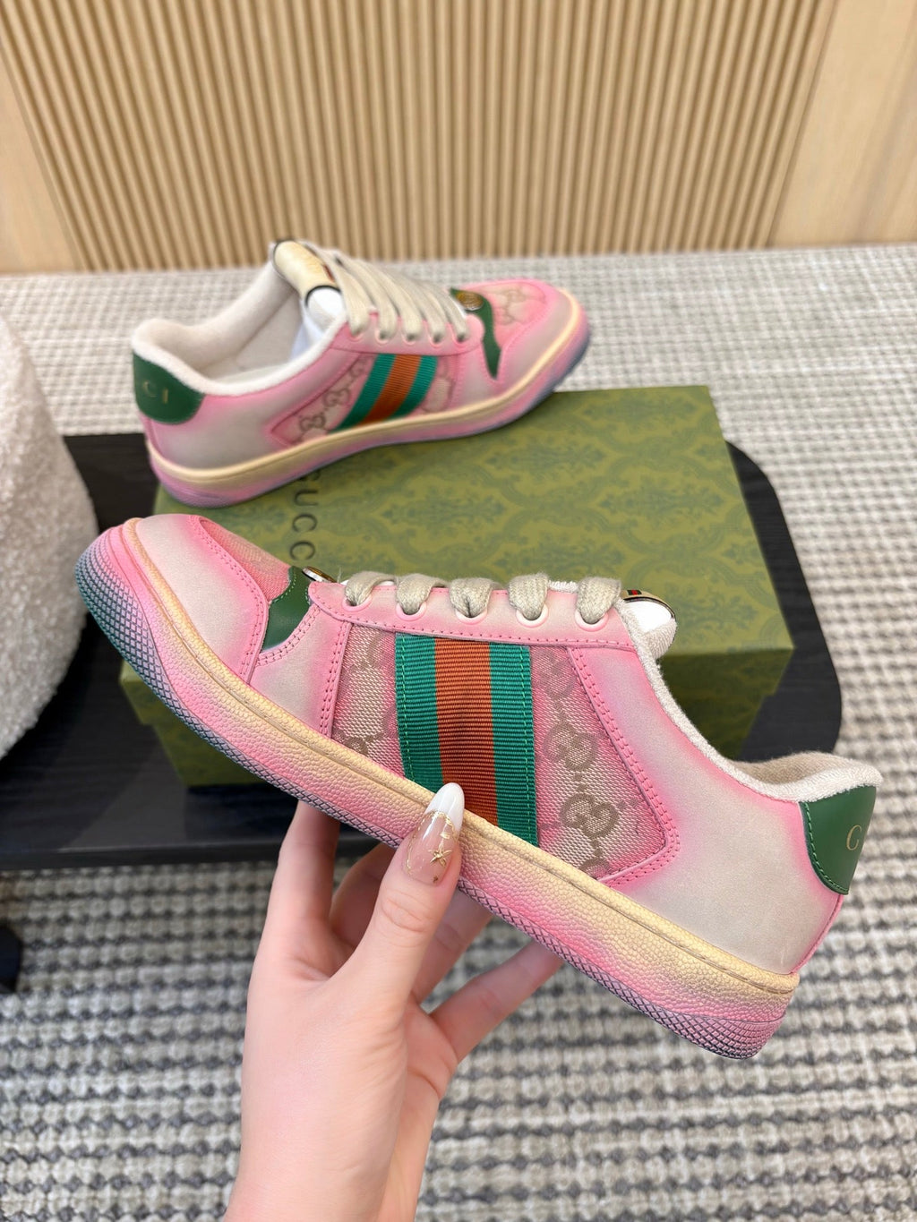 GUCCI 26S SNEAKERS IN PINK GRADIENT CANVAS