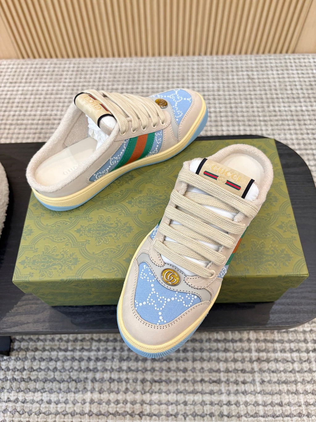GUCCI 26S BACKLESS SNEAKERS IN BLUE CANVAS AND BEIGE LEATHER