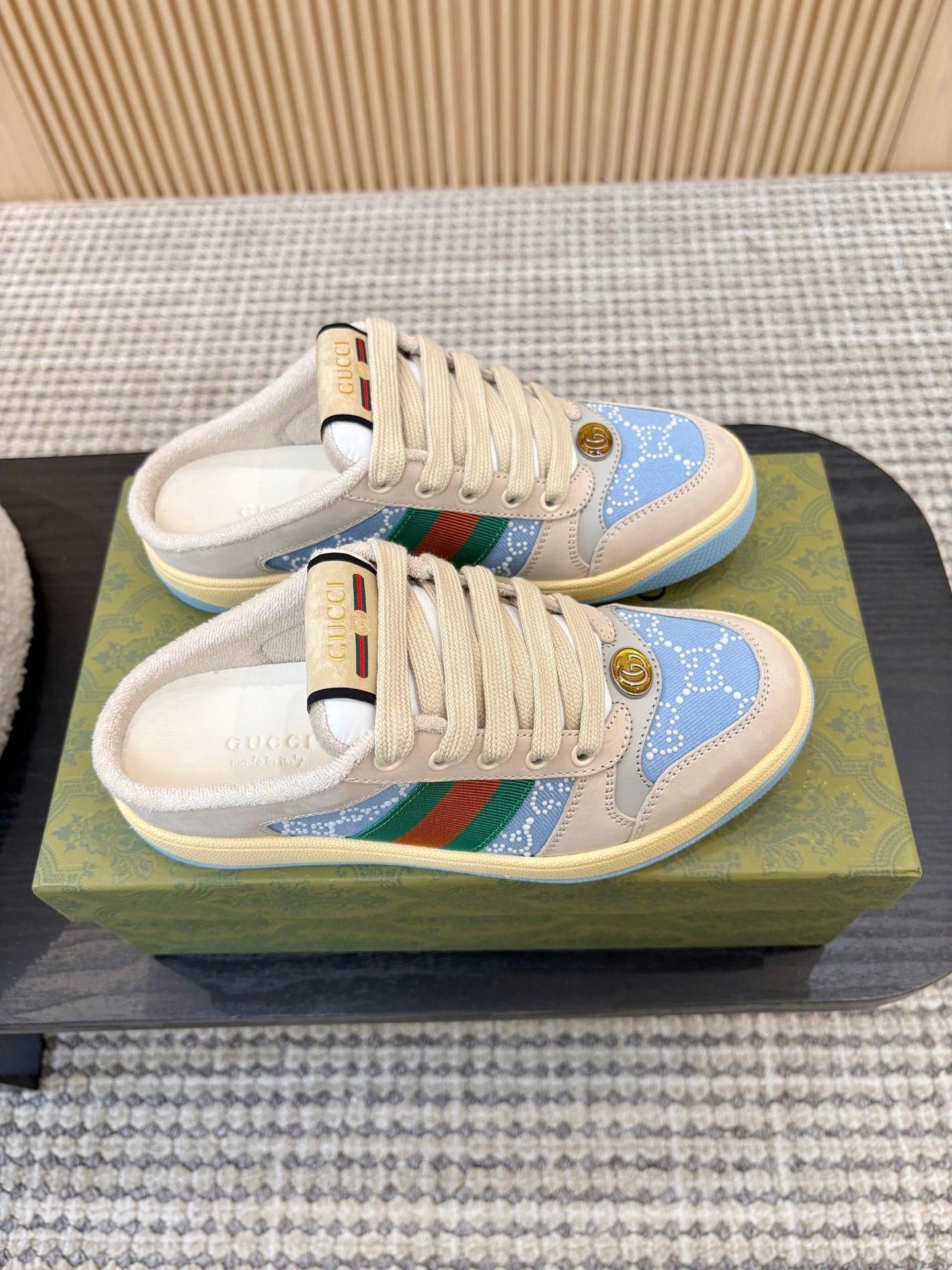 GUCCI 26S BACKLESS SNEAKERS IN BLUE CANVAS AND BEIGE LEATHER