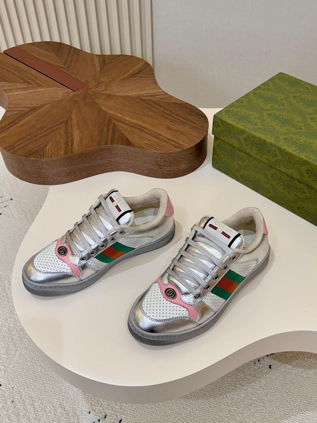 GUCCI 26S MESH SNEAKERS IN SILVER LEATHER
