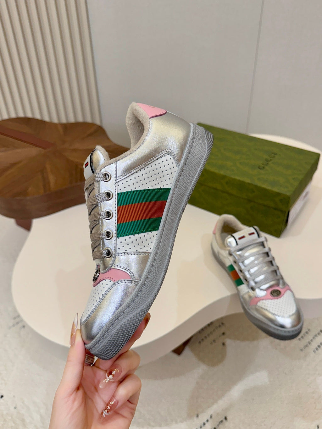 GUCCI 26S MESH SNEAKERS IN SILVER LEATHER