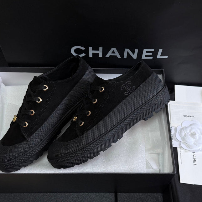 CHANEL 26S LOW TOP SNEAKERS IN BLACK SUEDE