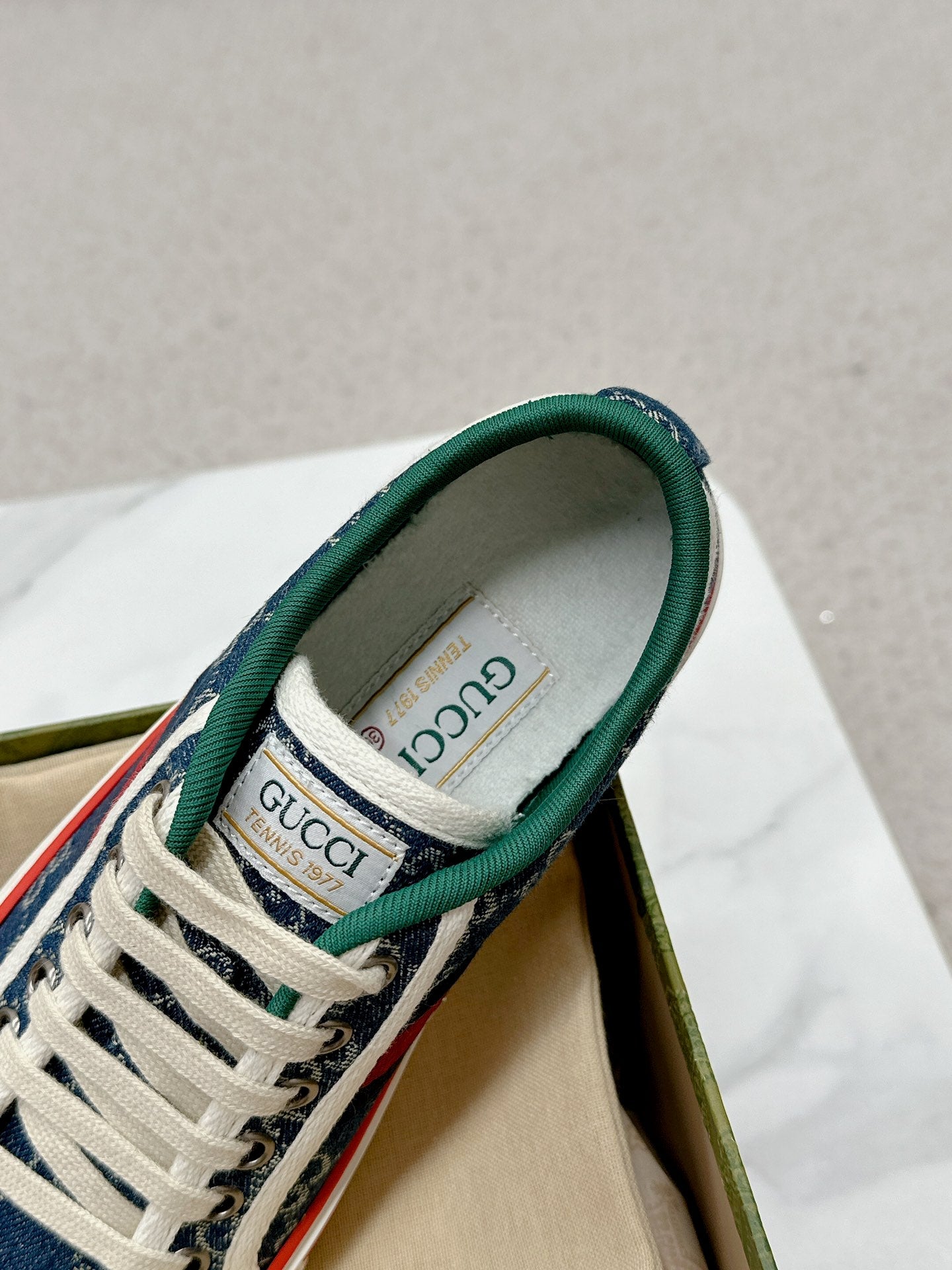 GUCCI 26S LOW TOP SNEAKERS IN BLUE DENIM STYLE 25