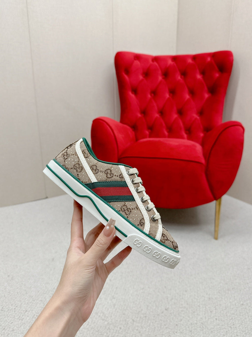 GUCCI 26S LOW TOP SNEAKERS IN BEIGE EBONY CANVAS STYLE 15