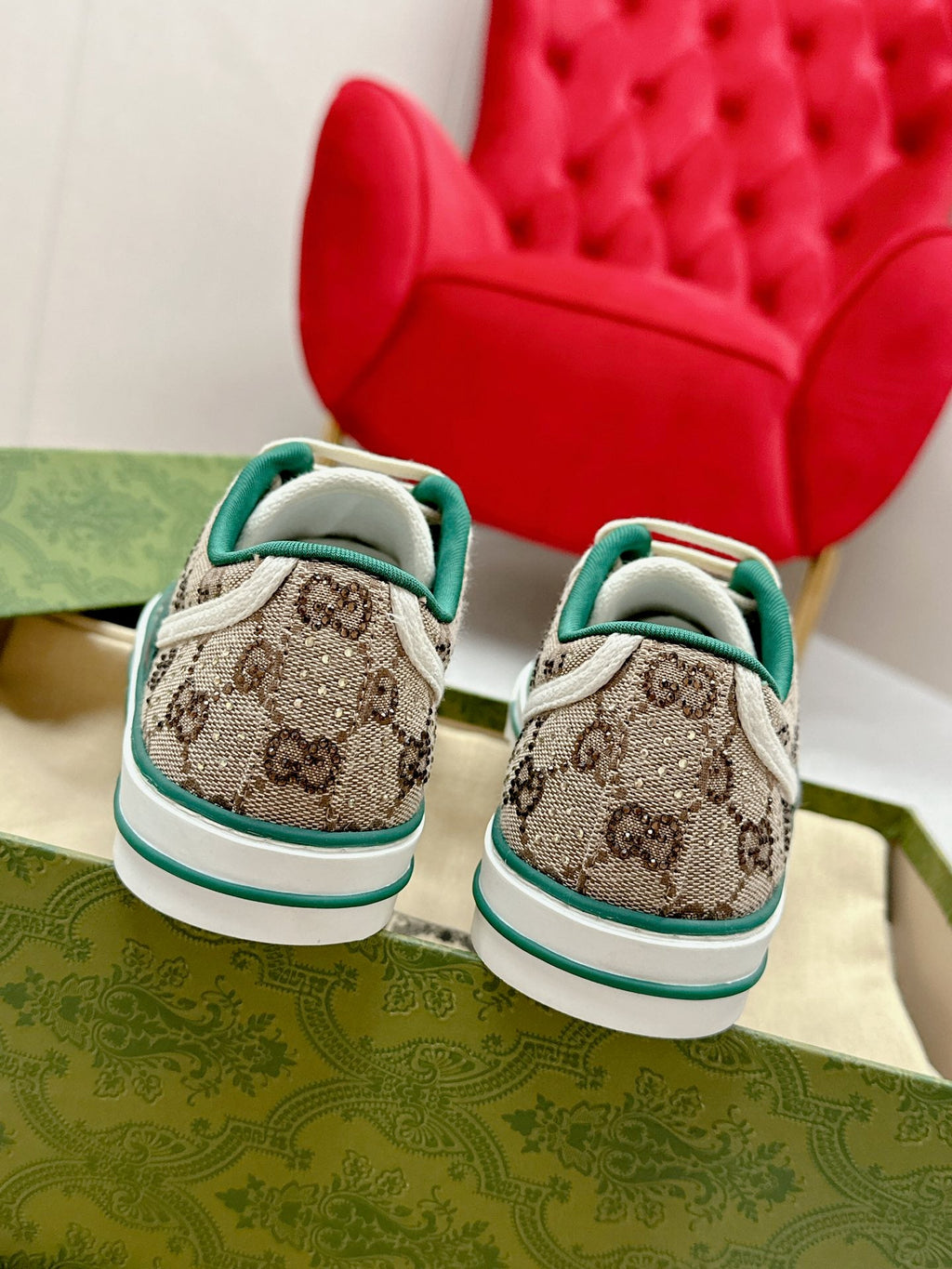 GUCCI 26S LOW TOP SNEAKERS IN BEIGE EBONY CANVAS STYLE 15