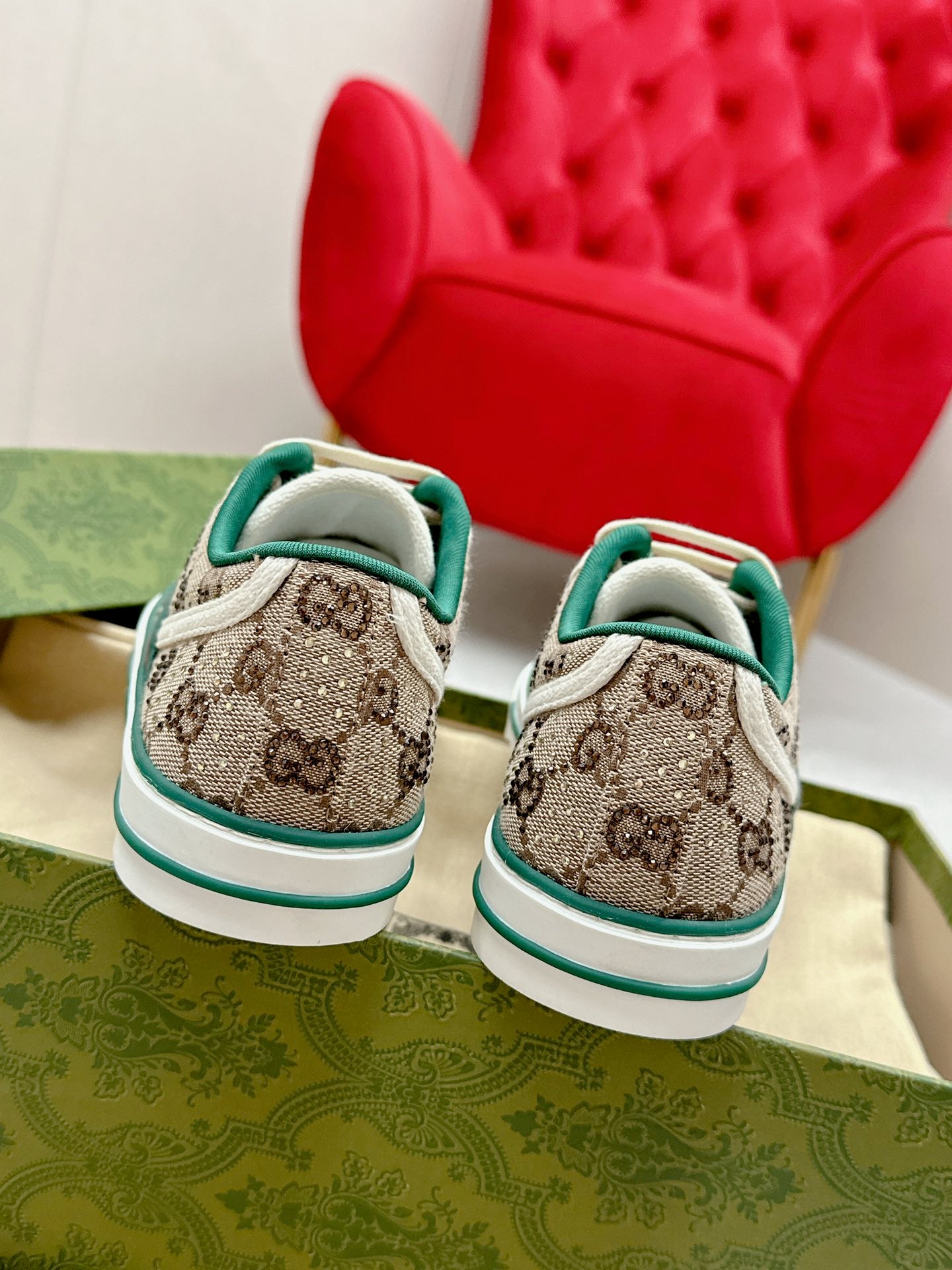 GUCCI 26S LOW TOP SNEAKERS IN BEIGE EBONY CANVAS STYLE 15