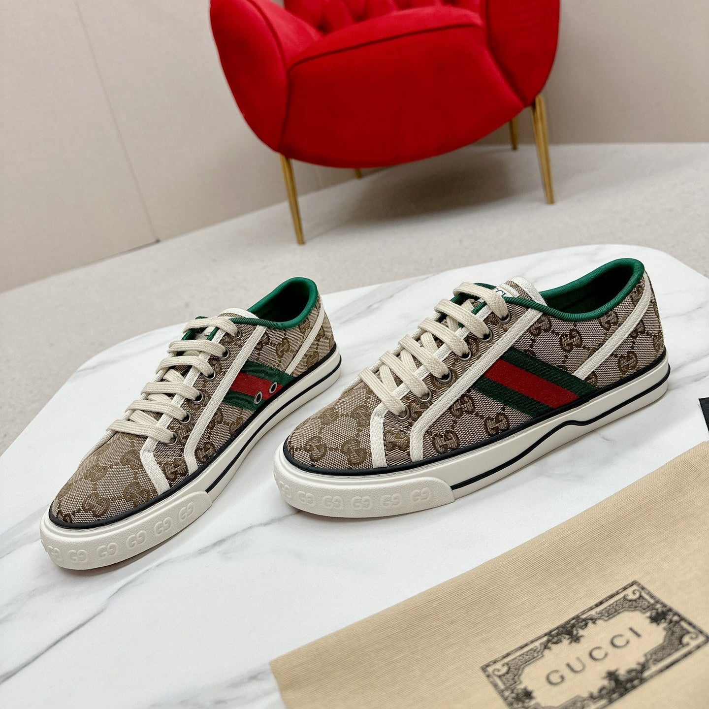 GUCCI 26S LOW TOP SNEAKERS IN BEIGE EBONY CANVAS STYLE 11