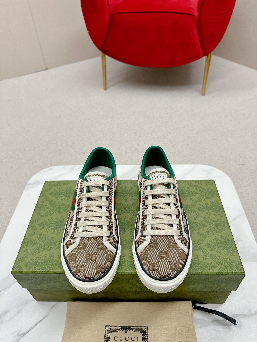GUCCI 26S LOW TOP SNEAKERS IN BEIGE EBONY CANVAS STYLE 11