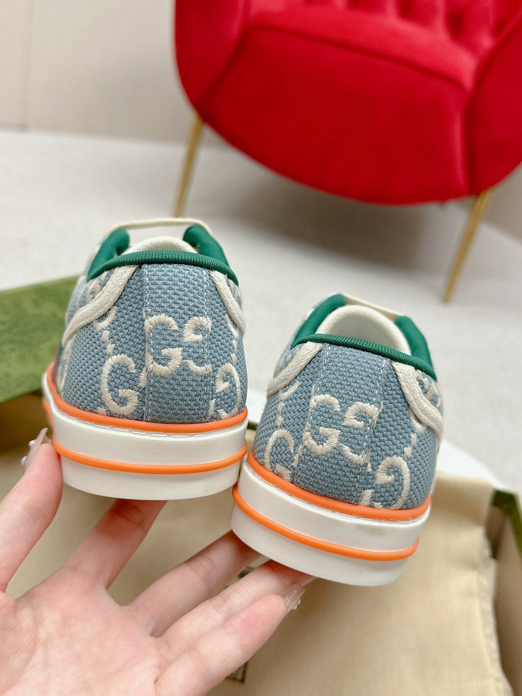 GUCCI 26S LOW TOP SNEAKERS IN LIGHT BLUE CANVAS STYLE 12