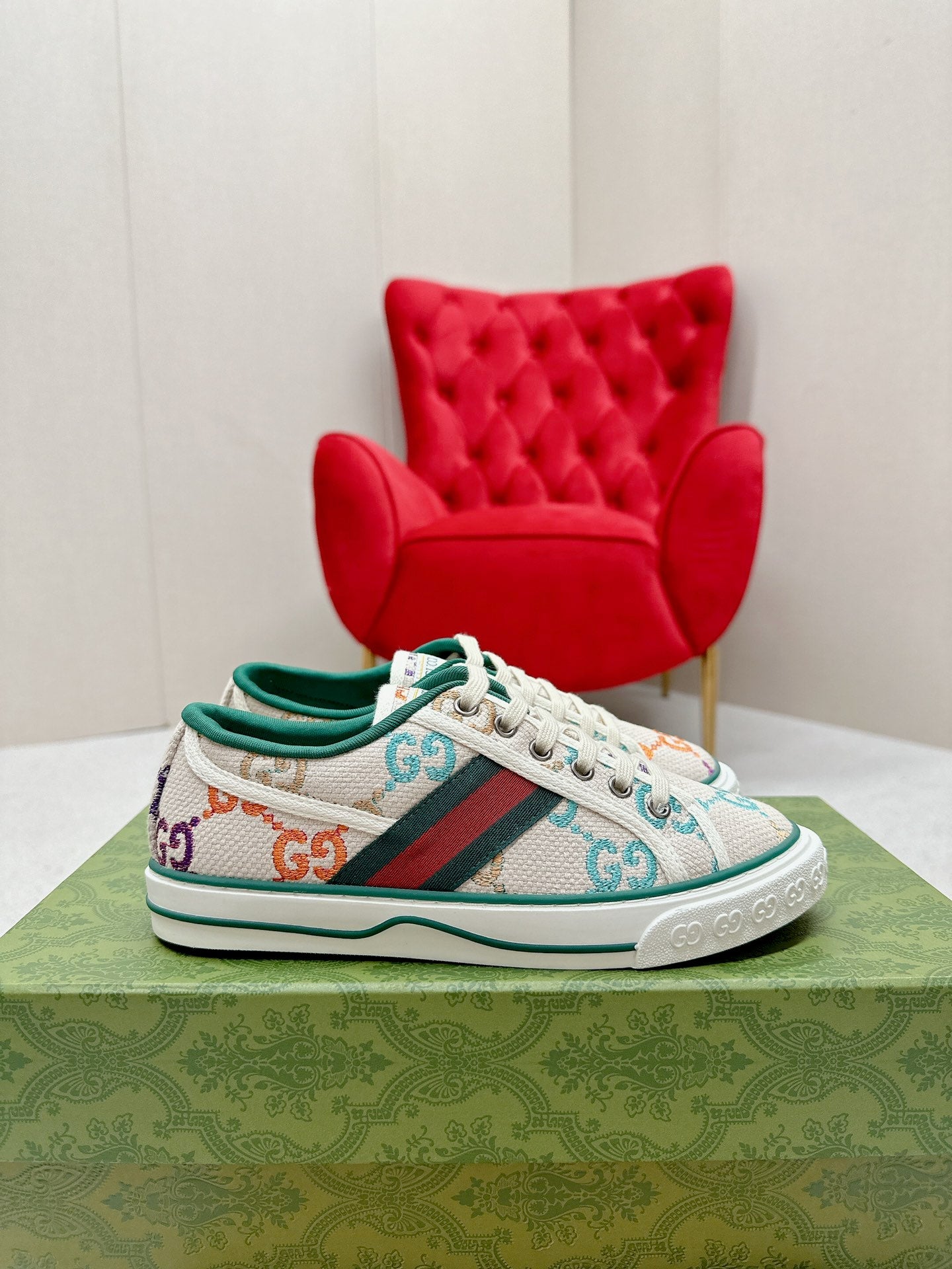 GUCCI 26S LOW TOP SNEAKERS IN MULTICOLOR CANVAS STYLE 07
