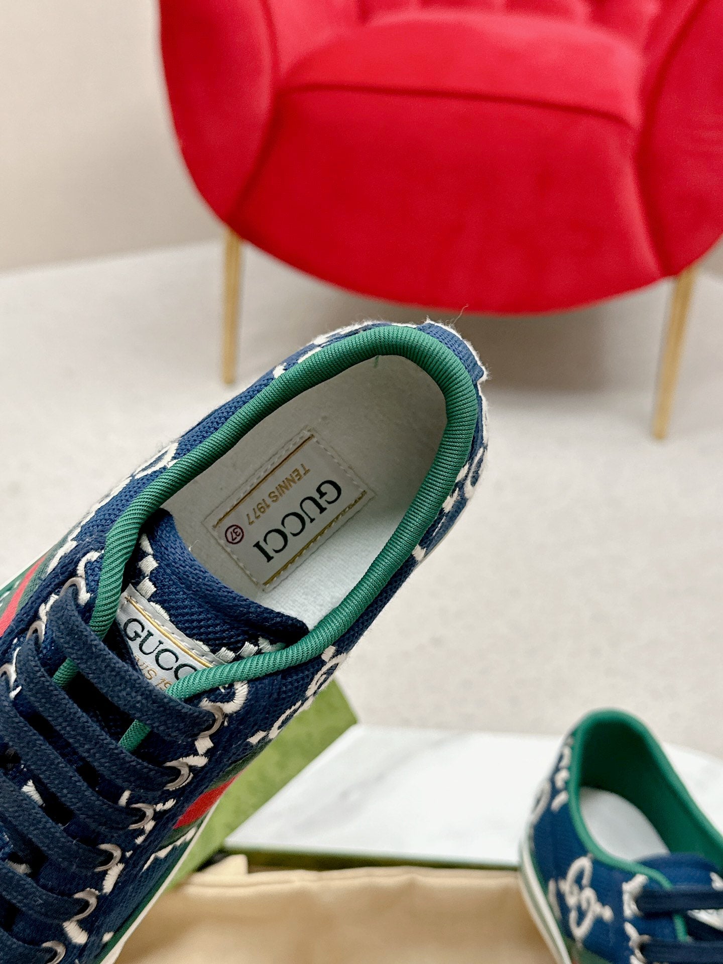 GUCCI 26S LOW TOP SNEAKERS IN DARK BLUE CANVAS STYLE 19