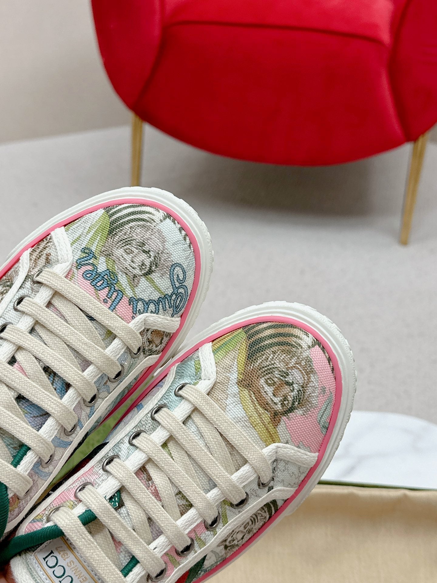 GUCCI 26S LOW TOP SNEAKERS IN MULTICOLOR CANVAS STYLE 26