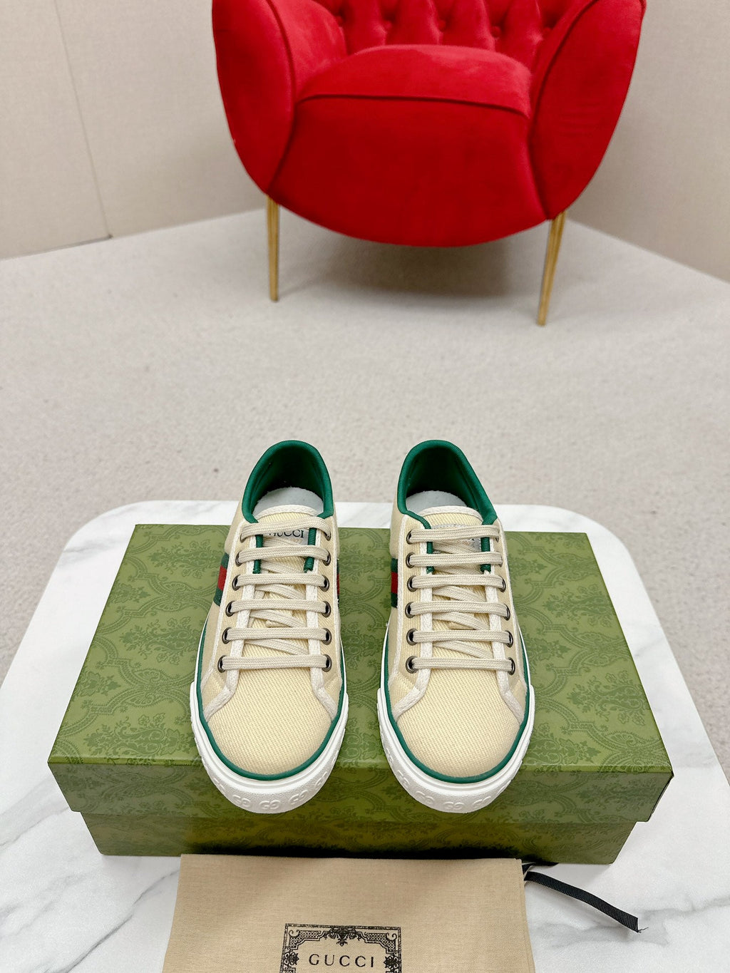 GUCCI 26S LOW TOP SNEAKERS IN LIGHT YELLOW CANVAS STYLE 14