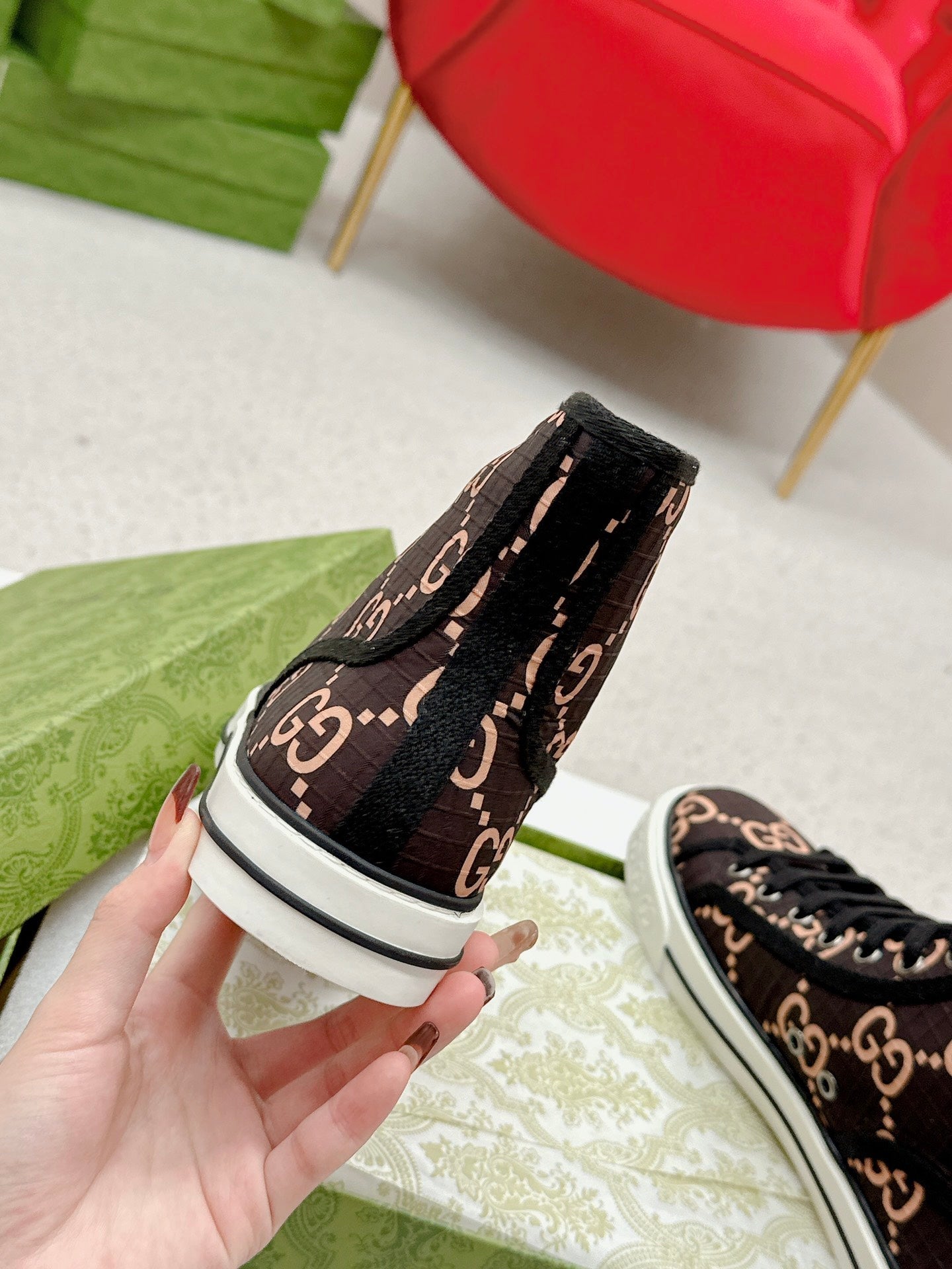GUCCI 26S HIGH TOP SNEAKERS IN BROWN GG MONOGRAM CANVAS