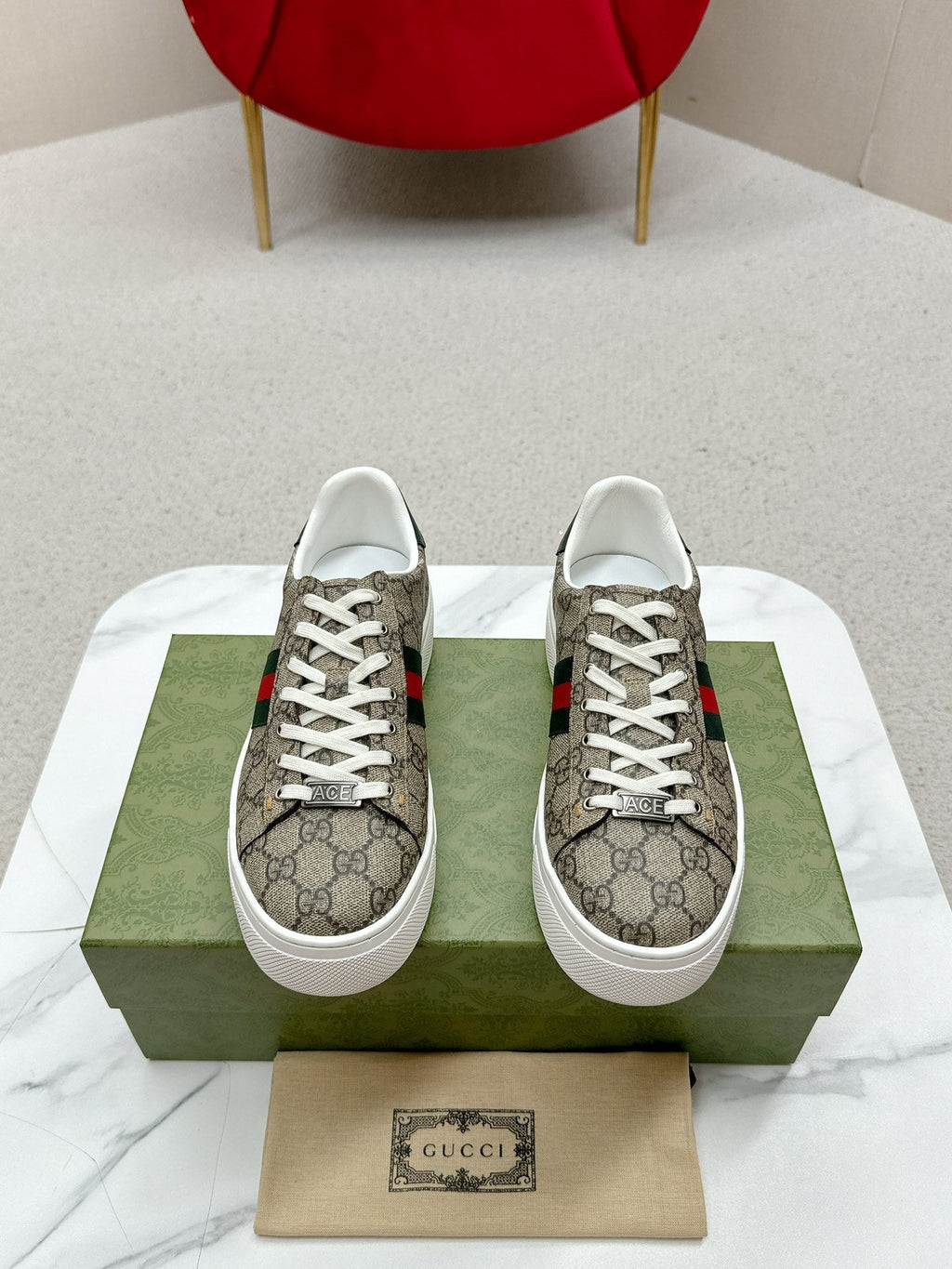 GUCCI 26S LOW TOP SNEAKERS IN BEIGE EBONY CANVAS STYLE 06