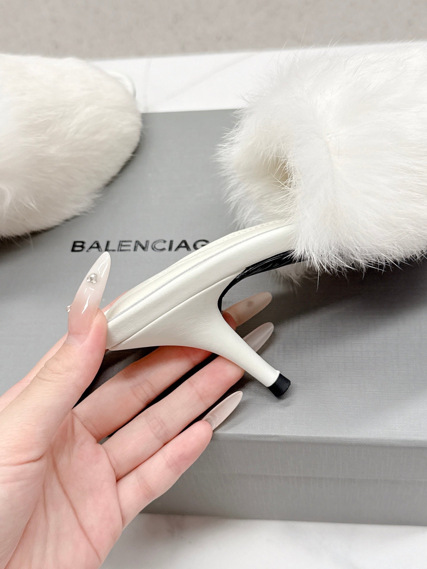 BALENCIAGA 25S HIGH HEEL SANDALS 65 MM IN WHITE LAMBSKIN AND FUR