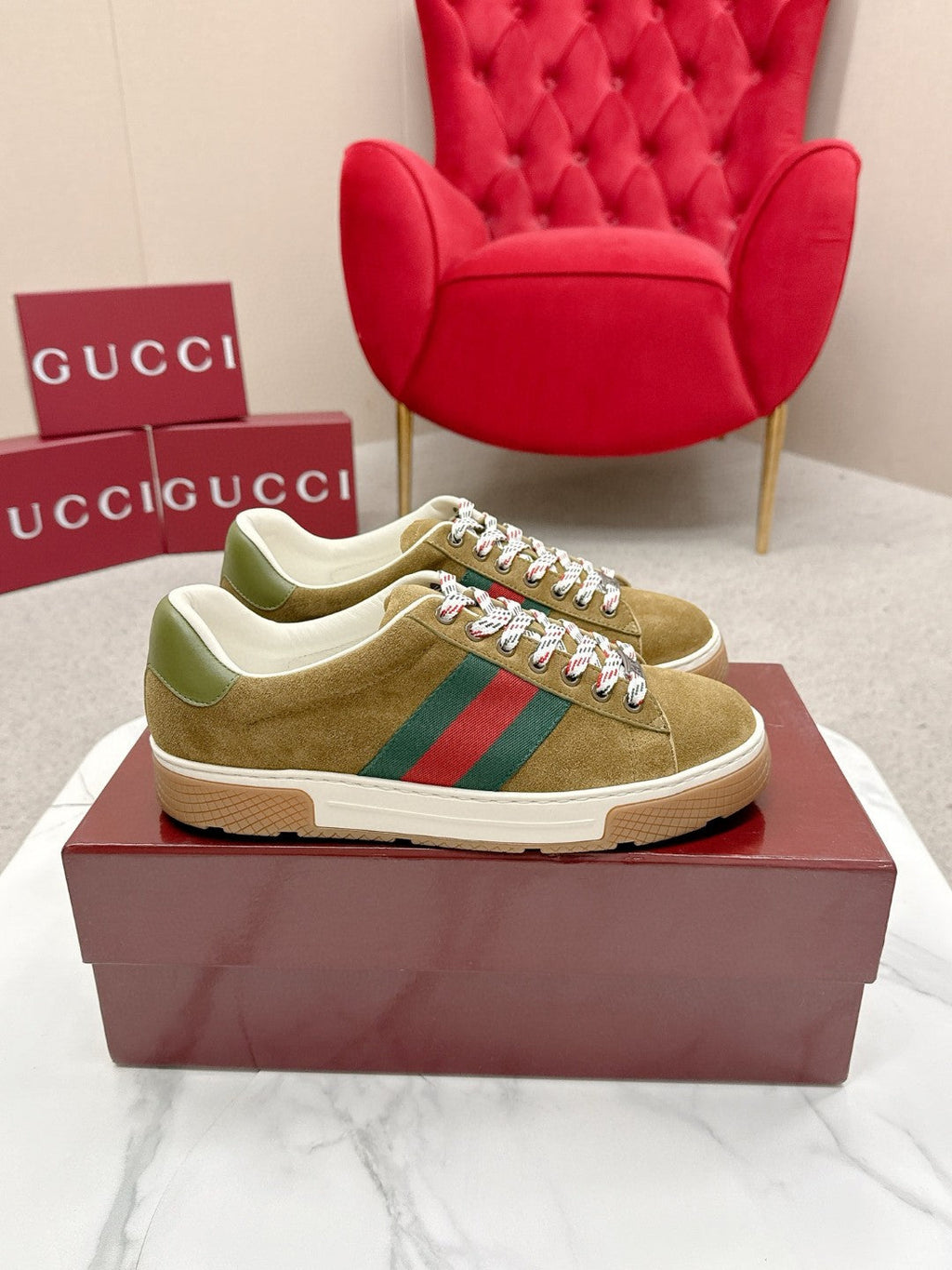 GUCCI 26S LOW TOP SNEAKERS IN OLIVE BROWN SUEDE STYLE 04