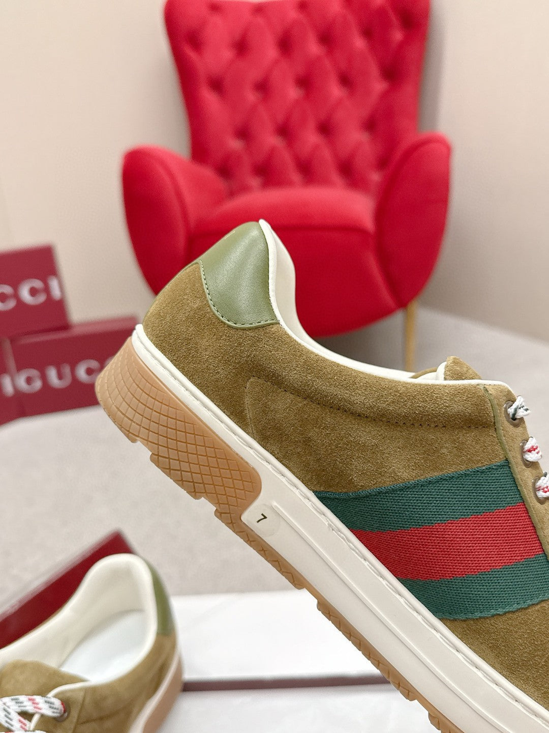 GUCCI 26S LOW TOP SNEAKERS IN OLIVE BROWN SUEDE STYLE 04